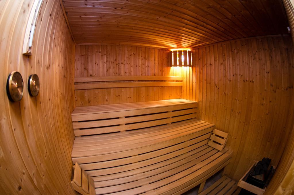 Penzion Vila Petra Bed&Breakfast Veľký Slavkov エクステリア 写真